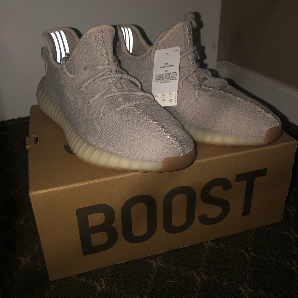 YEEZY BOOST 350 V2 Sesame